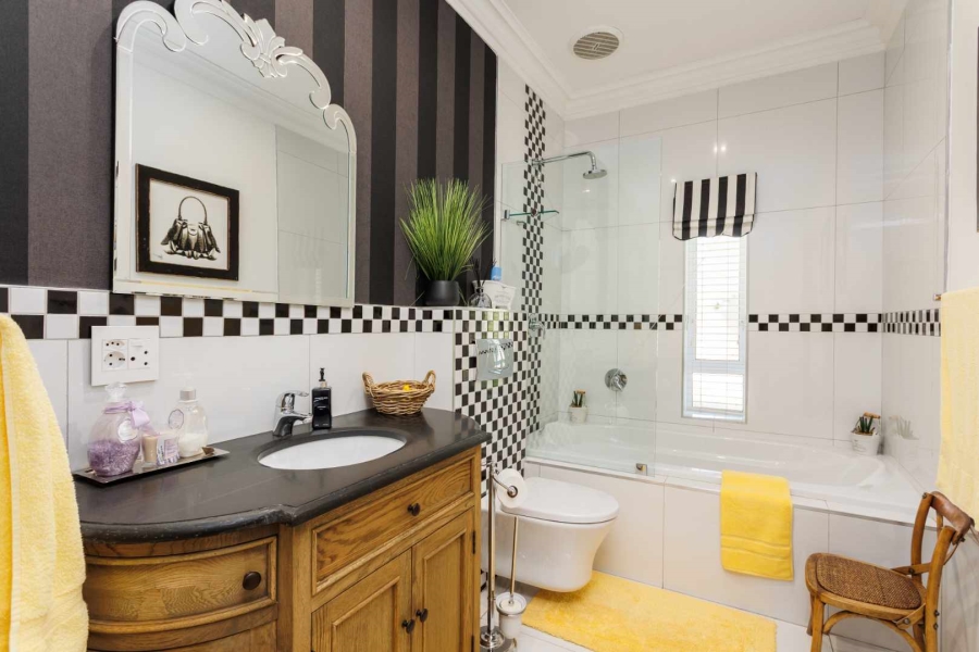 4 Bedroom Property for Sale in Val De Vie Estate Western Cape